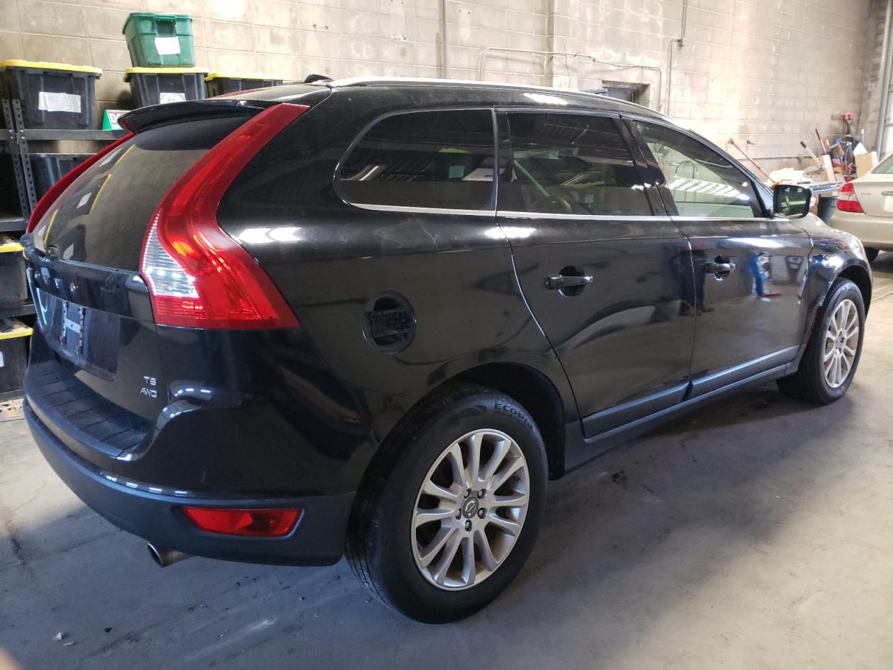 Image 3 of 2010 VOLVO XC60 T6 2010 with VIN YV4992DZ2A2019234