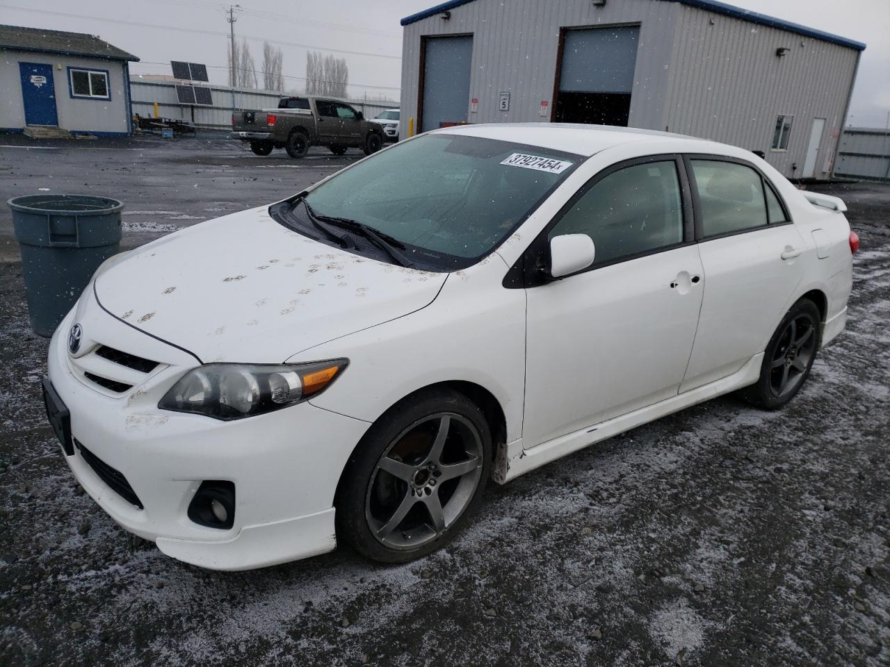 Obraz 1 z 2012 TOYOTA COROLLA BASE 2012 z VIN 2T1BU4EE3CC909062