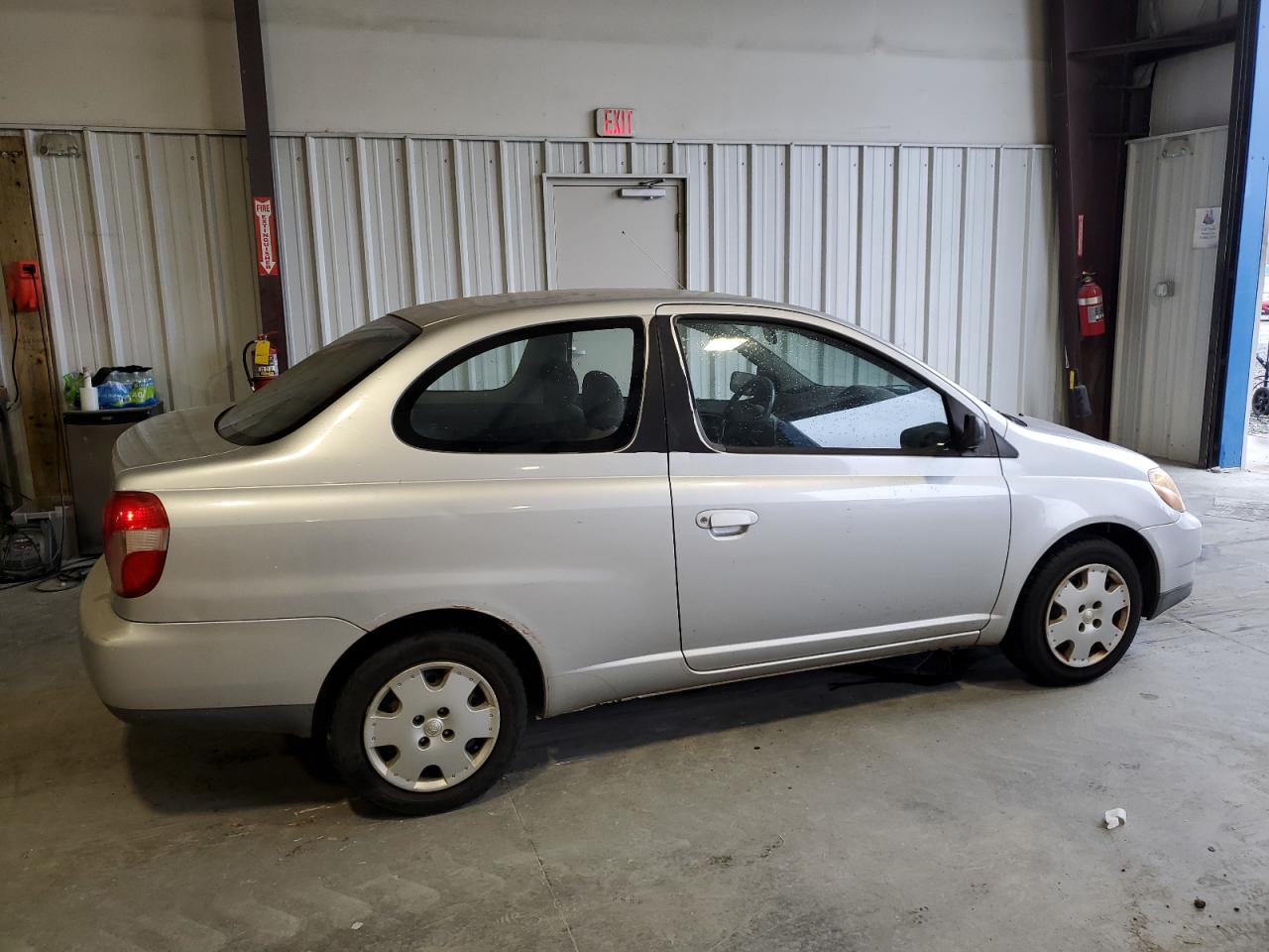 Image 3 of 2001 TOYOTA ECHO  2001 with VIN JTDAT123110194015