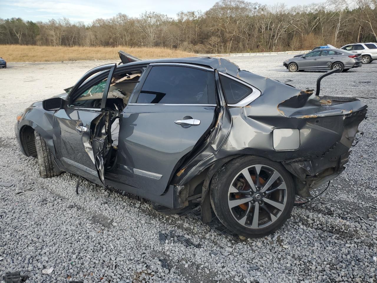 Image 2 of 2016 NISSAN ALTIMA 2.5 2016 with VIN 1N4AL3AP1GC283340