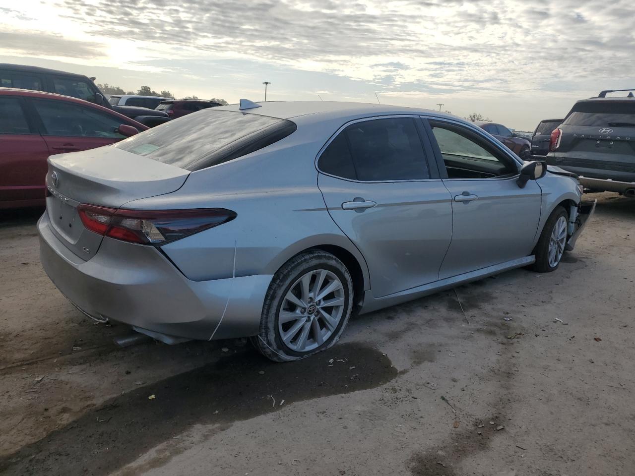 Image 3 of 2021 TOYOTA CAMRY LE 2021 with VIN 4T1C11AK8MU496224