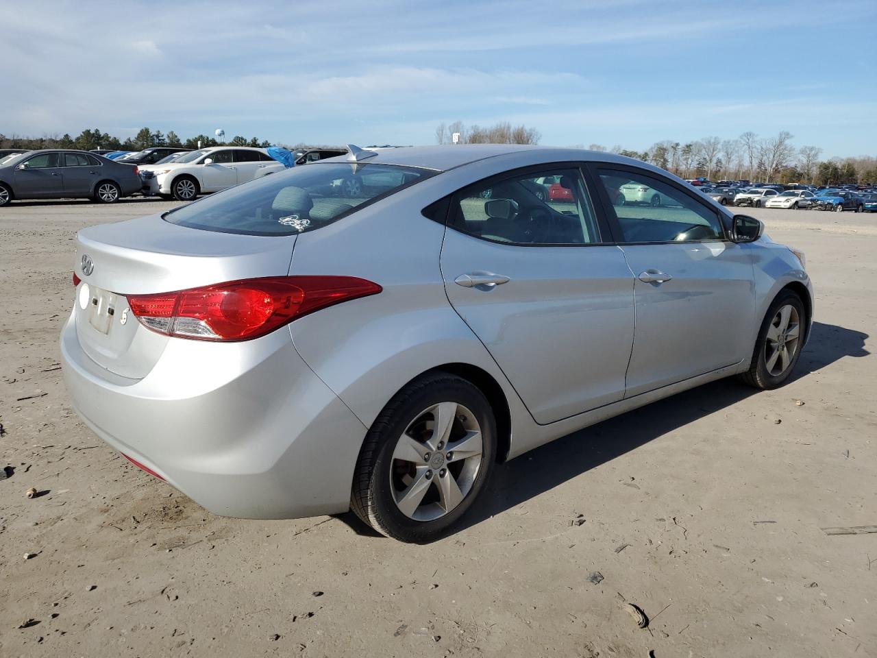 Image 3 of 2013 HYUNDAI ELANTRA GLS 2013 with VIN 5NPDH4AE2DH332204