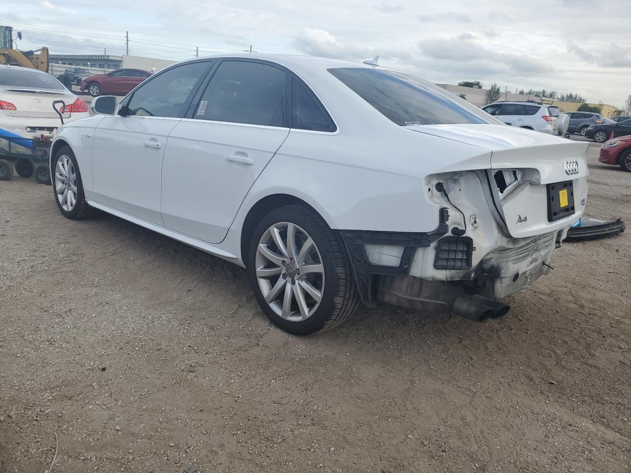 Obraz 2 z 2014 AUDI A4 PREMIUM 2014 z VIN WAUBFAFL2EN008333