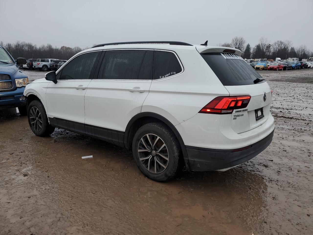 Изображение 2 2019 VOLKSWAGEN TIGUAN SE 2019 с VIN 3VV2B7AX2KM064968