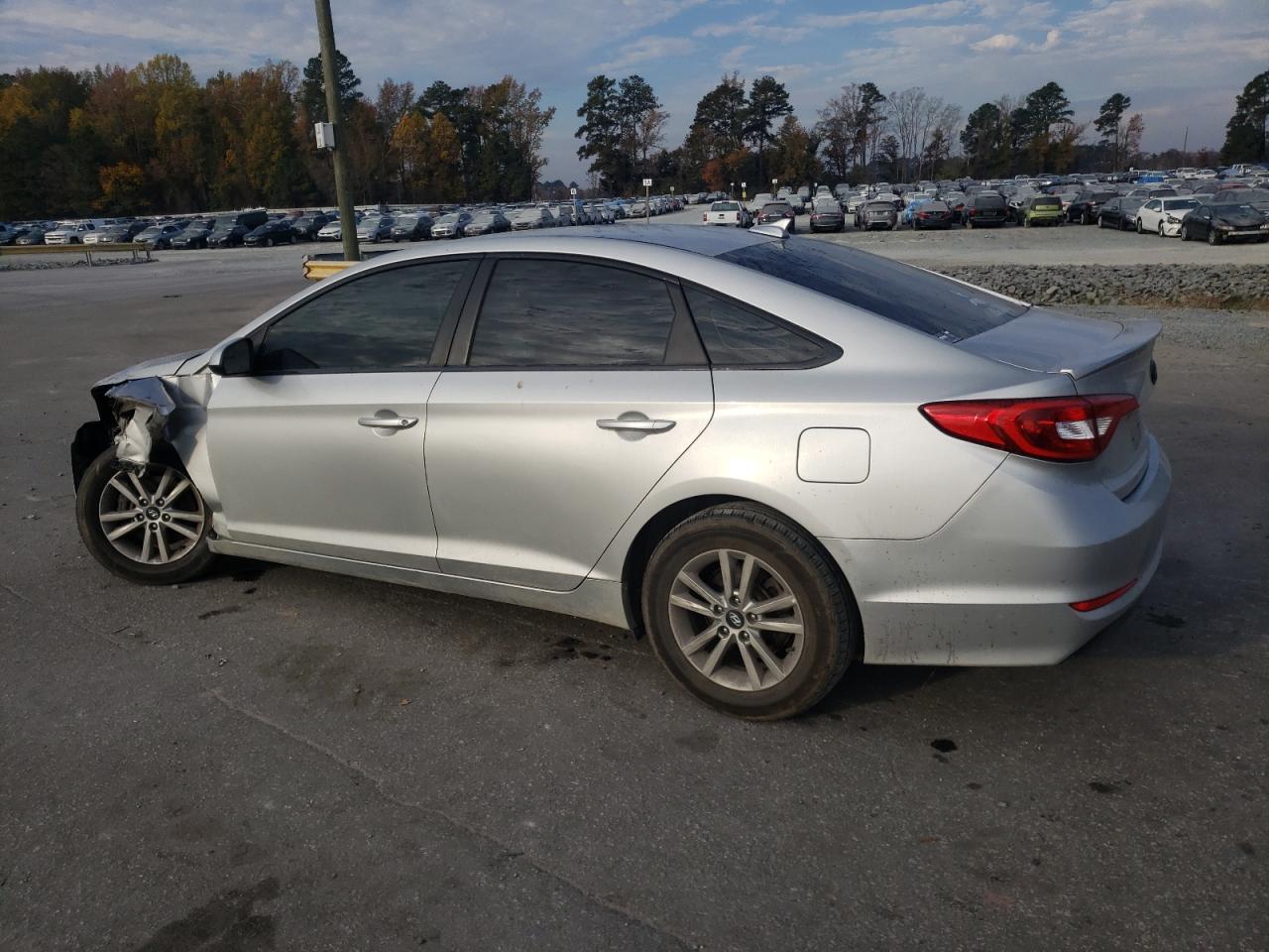 Obraz 2 z 2017 HYUNDAI SONATA SE 2017 z VIN 5NPE24AF9HH452795