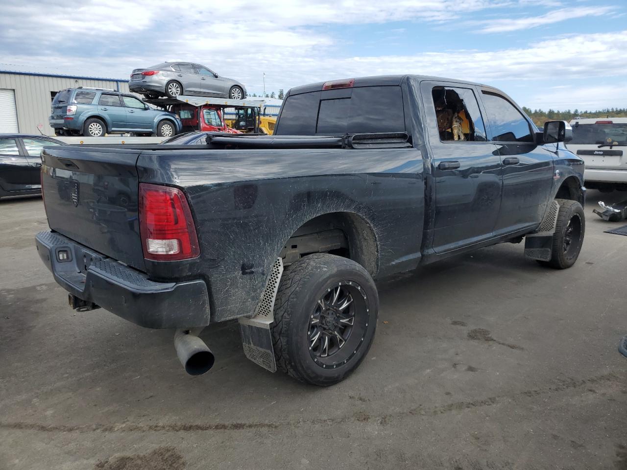 Obraz 3 z 2014 RAM 2500 SLT 2014 z VIN 3C6UR5DL4EG315399