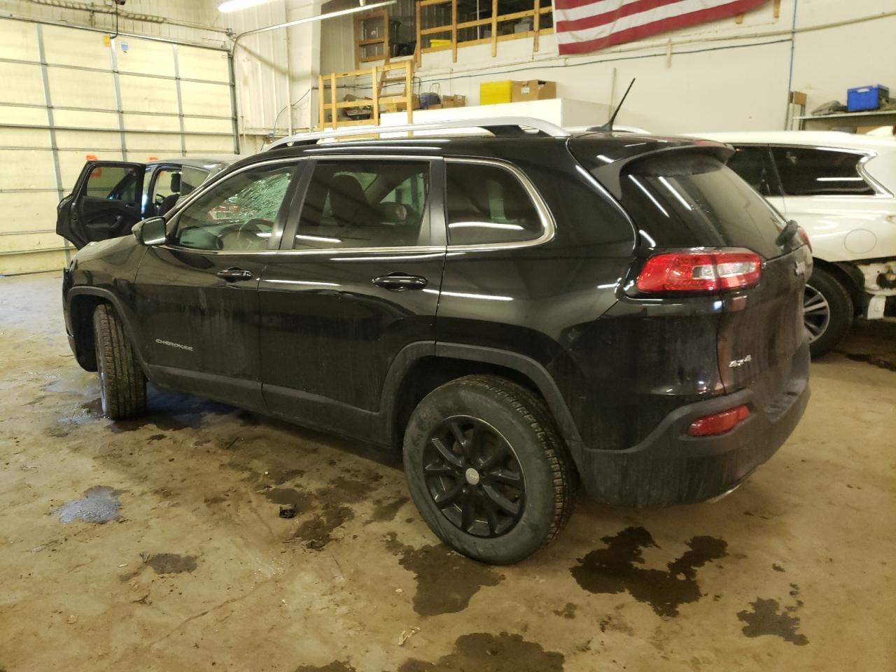 Obraz 2 z 2015 JEEP CHEROKEE LATITUDE 2015 z VIN 1C4PJMCS2FW504491