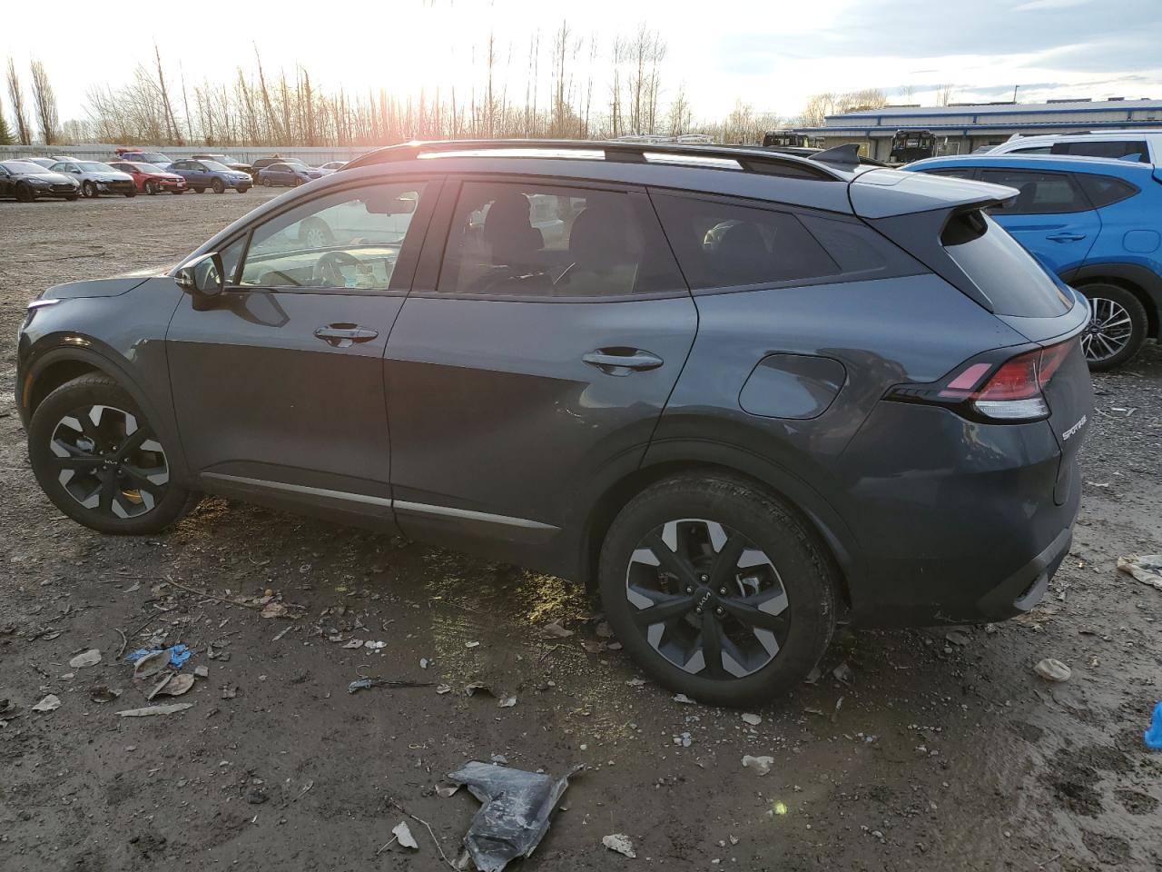 Изображение 2 2023 KIA SPORTAGE X LINE 2023 с VIN KNDPYDAH4P7101689