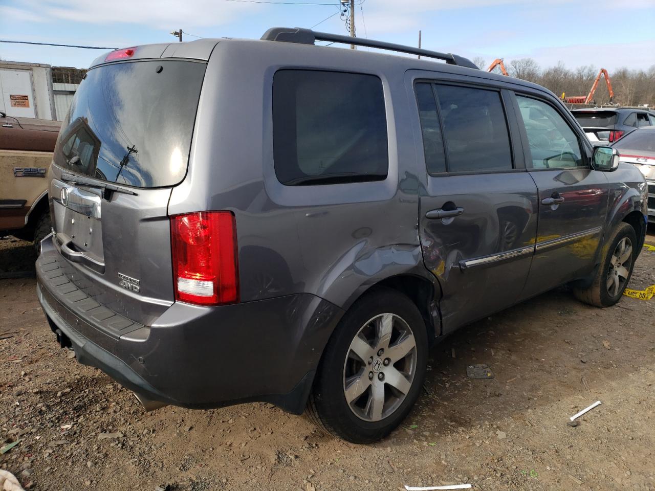 Image 3 of 2014 HONDA PILOT TOURING 2014 with VIN 5FNYF4H97EB027197