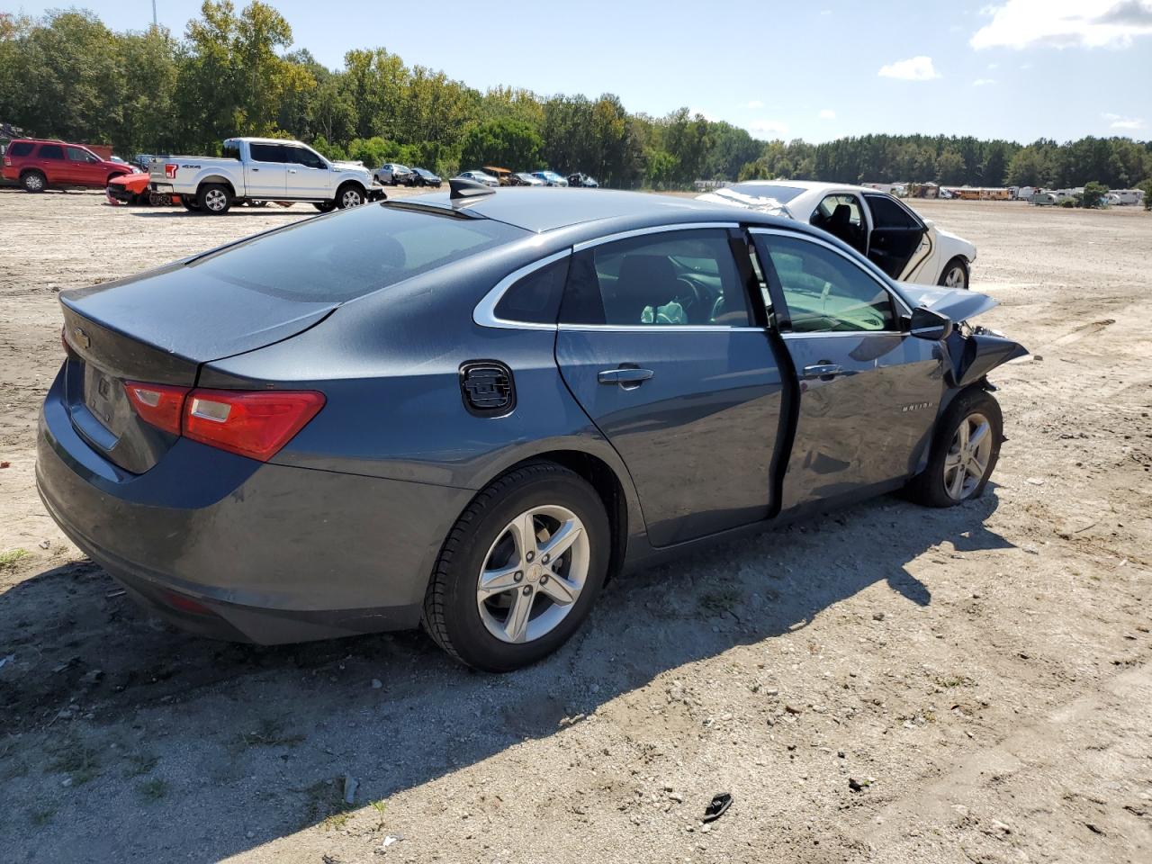 Image 3 of 2020 CHEVROLET MALIBU LS 2020 with VIN 1G1ZB5ST8LF021436