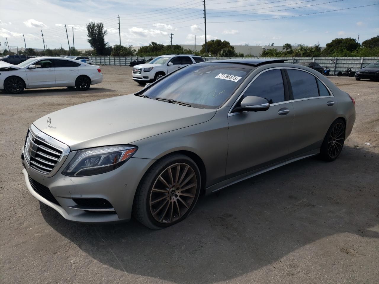 Obraz 1 z 2015 MERCEDES-BENZ S 550 2015 z VIN WDDUG8CB8FA109209