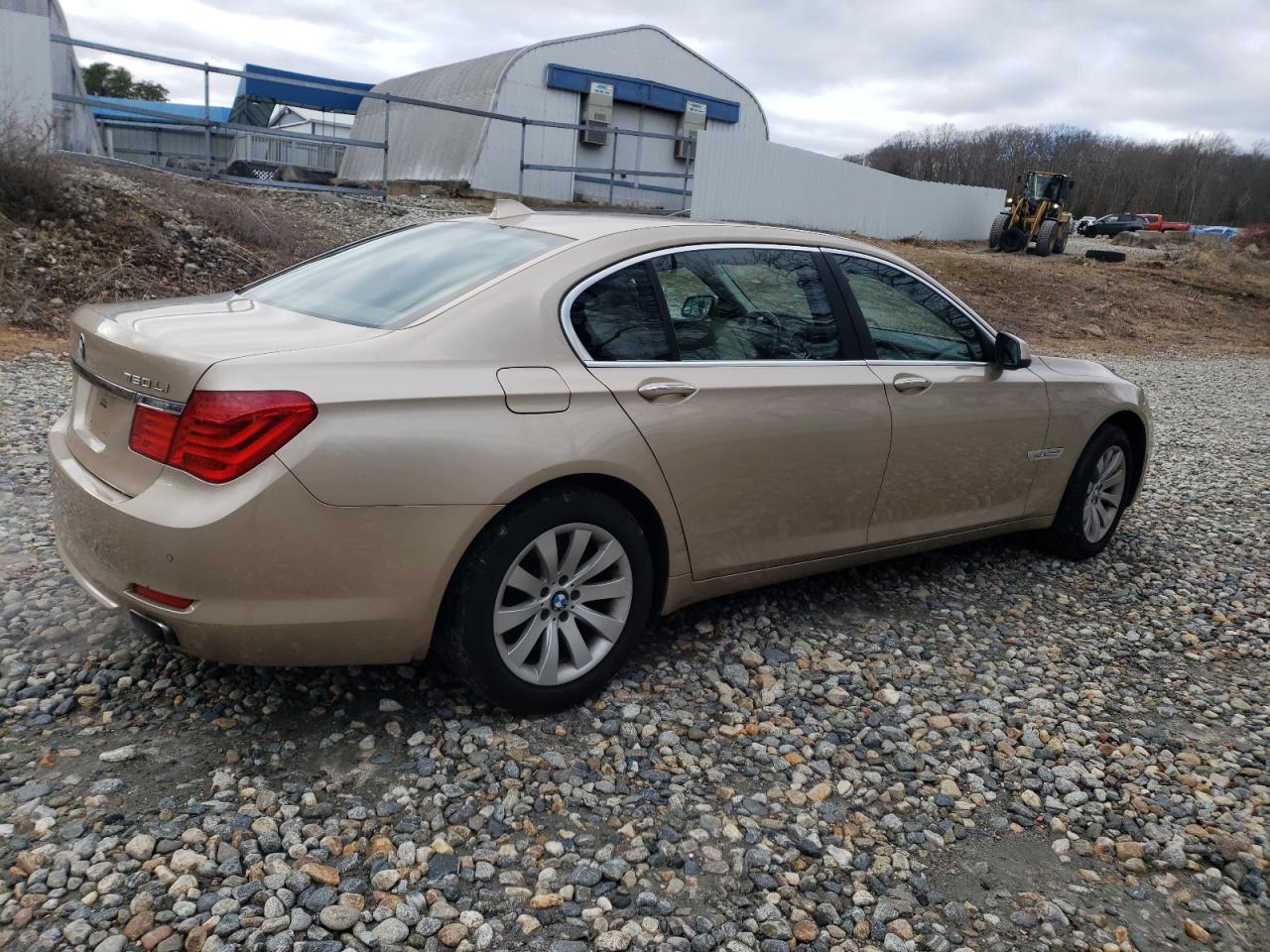 Image 3 of 2011 BMW 750 LXI 2011 with VIN WBAKC8C5XBC434320