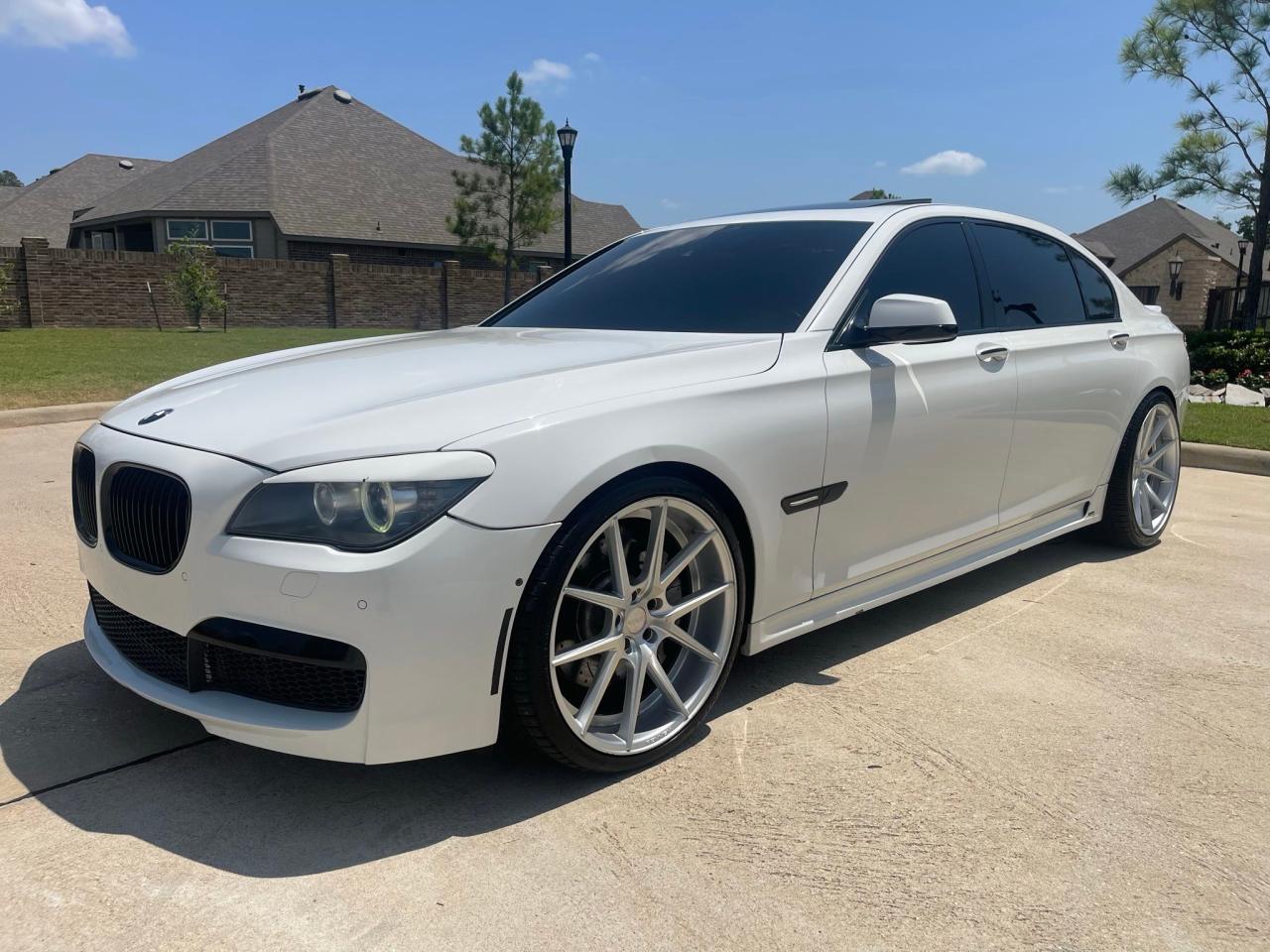 Obraz 2 z 2010 BMW 750 LI 2010 z VIN WBAKB8C58ACY64395