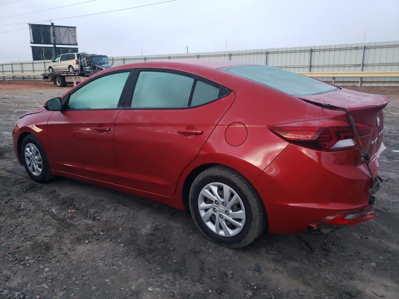 Image 2 of 2019 HYUNDAI ELANTRA SE 2019 with VIN 5NPD74LF7KH488261