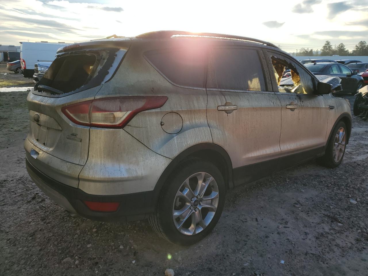 Obraz 3 z 2016 FORD ESCAPE SE 2016 z VIN 1FMCU0GX1GUB46975