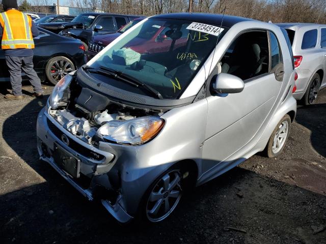 Image 1 of 2013 SMART FORTWO PURE 2013 with VIN WMEEJ3BA0DK676860