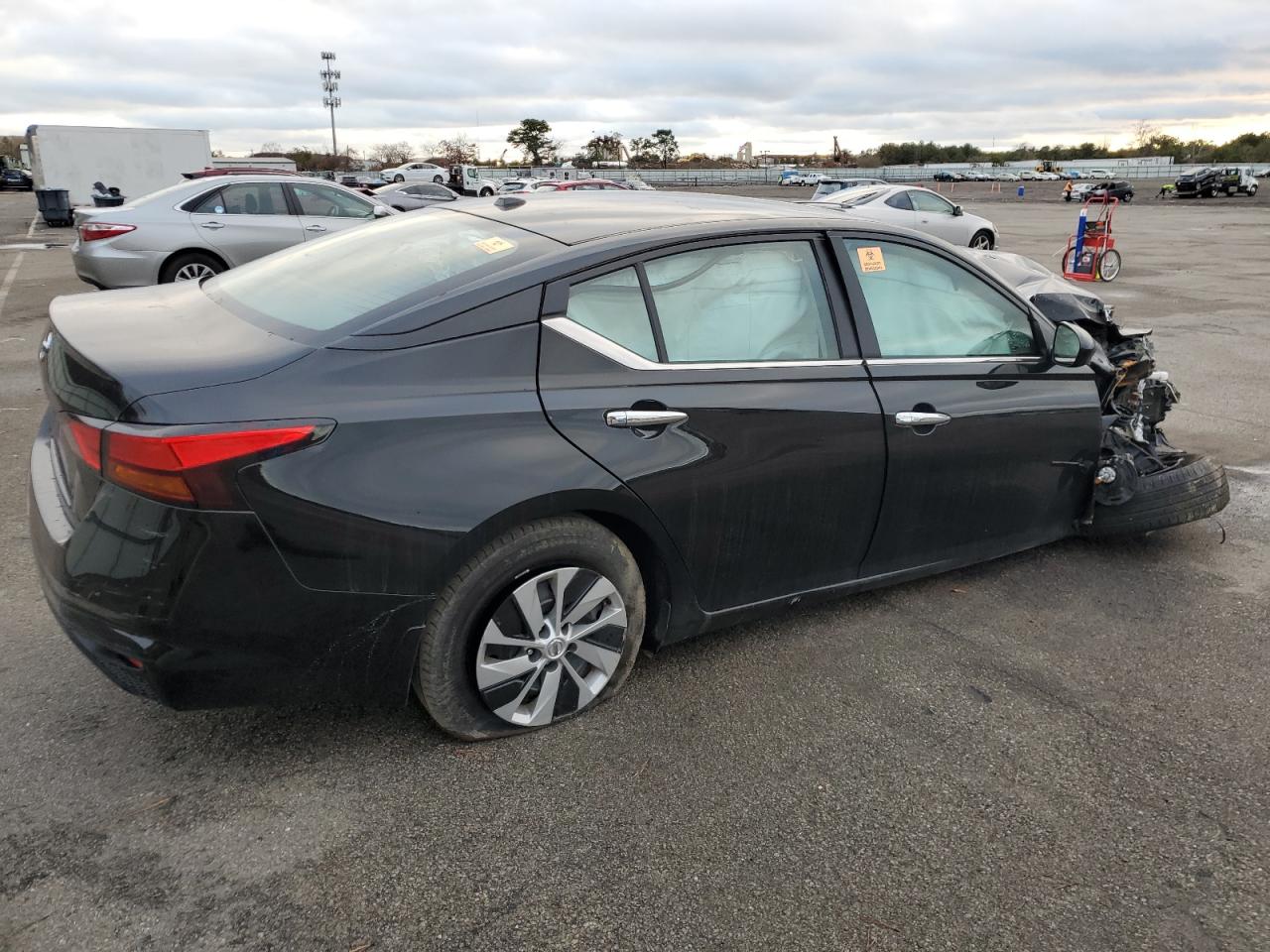 Изображение 3 2020 NISSAN ALTIMA S 2020 с VIN 1N4BL4BVXLC191791