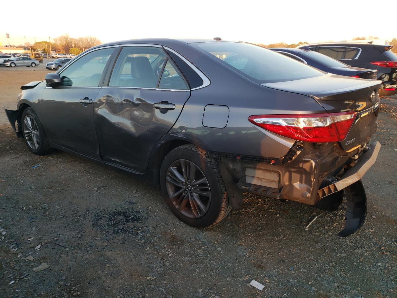 Изображение 2 2015 TOYOTA CAMRY LE 2015 с VIN 4T1BF1FK1FU103818