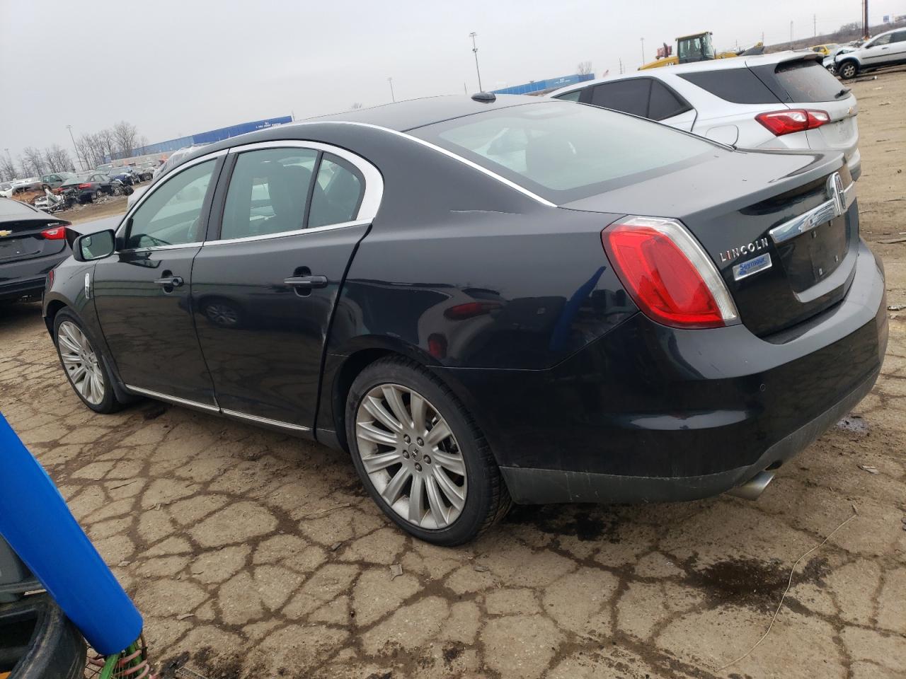 Obraz 2 z 2010 LINCOLN MKS  2010 z VIN 1LNHL9DR1AG600571