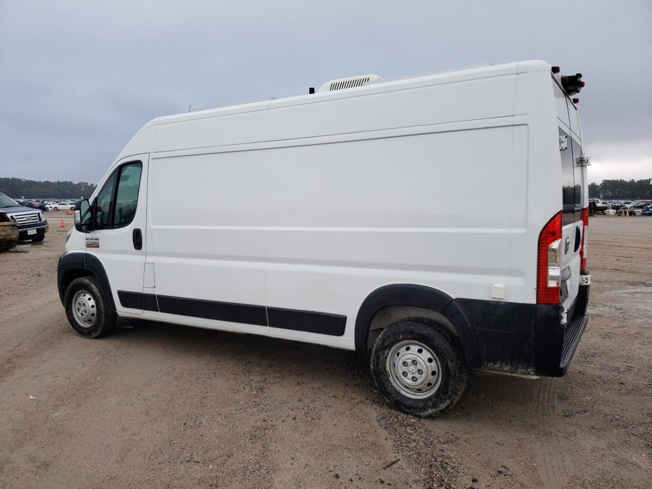 Image 2 of 2019 RAM PROMASTER 2500 2500 HIGH 2019 with VIN 3C6TRVDG9KE563265