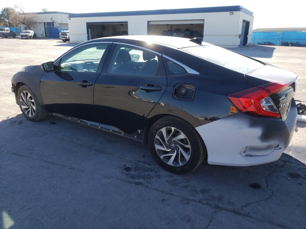 Image 2 of 2018 HONDA CIVIC EX 2018 with VIN 2HGFC2F79JH561975