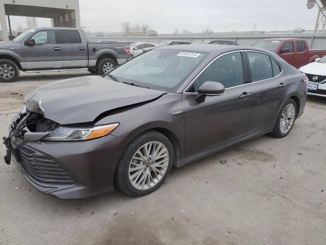 Image 1 of 2019 TOYOTA CAMRY HYBRID 2019 with VIN 4T1B21HK2KU010809