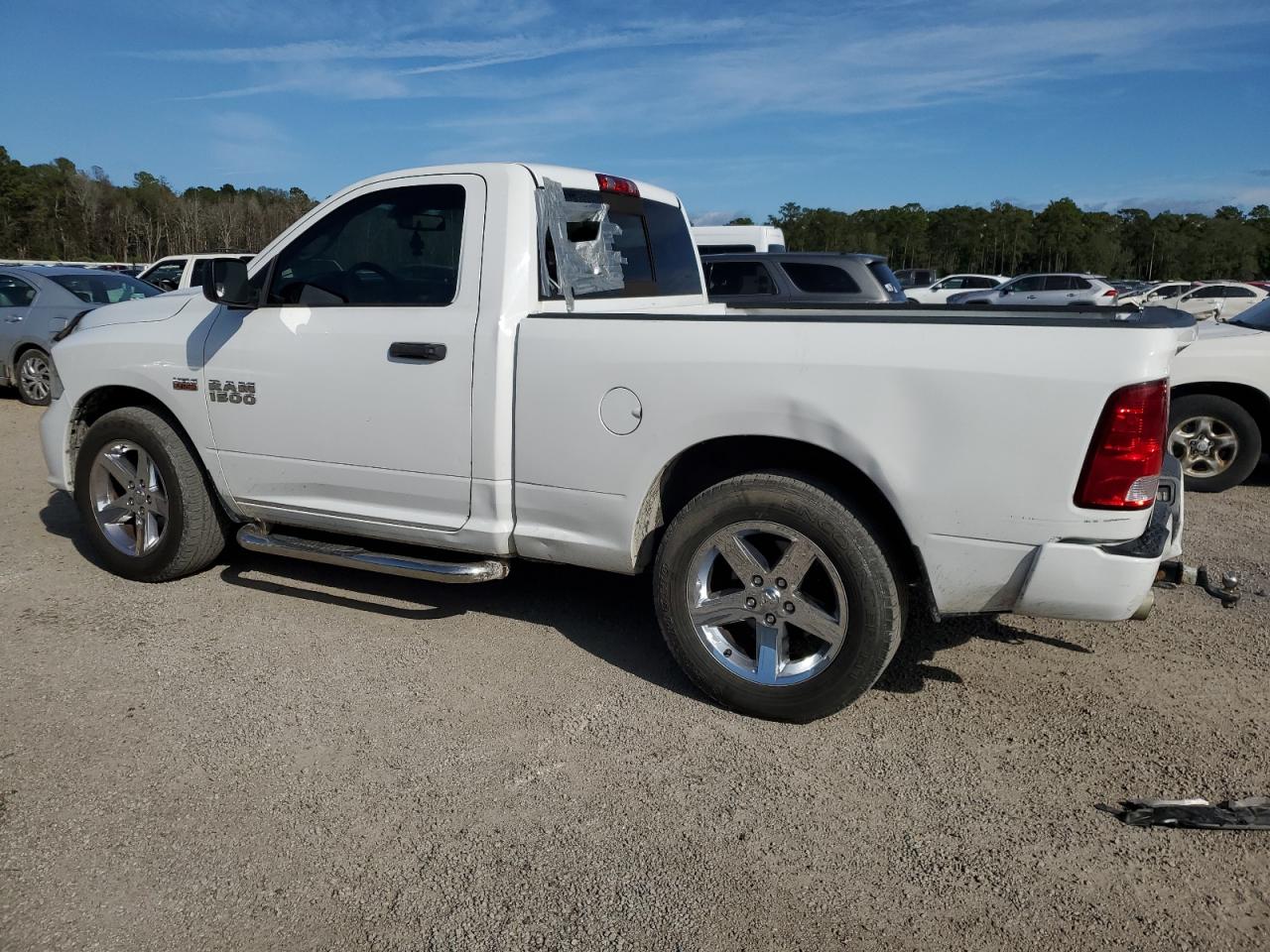 Image 2 of 2017 RAM 1500 ST 2017 with VIN 3C6JR6AT4HG563623