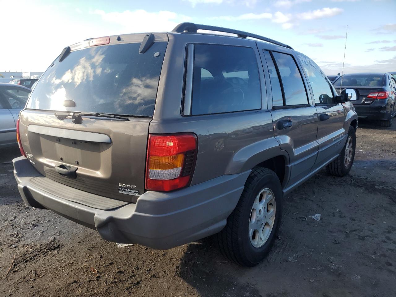 Image 3 of 2002 JEEP GRAND CHEROKEE SPORT 2002 with VIN 1J8GW38S72C233646