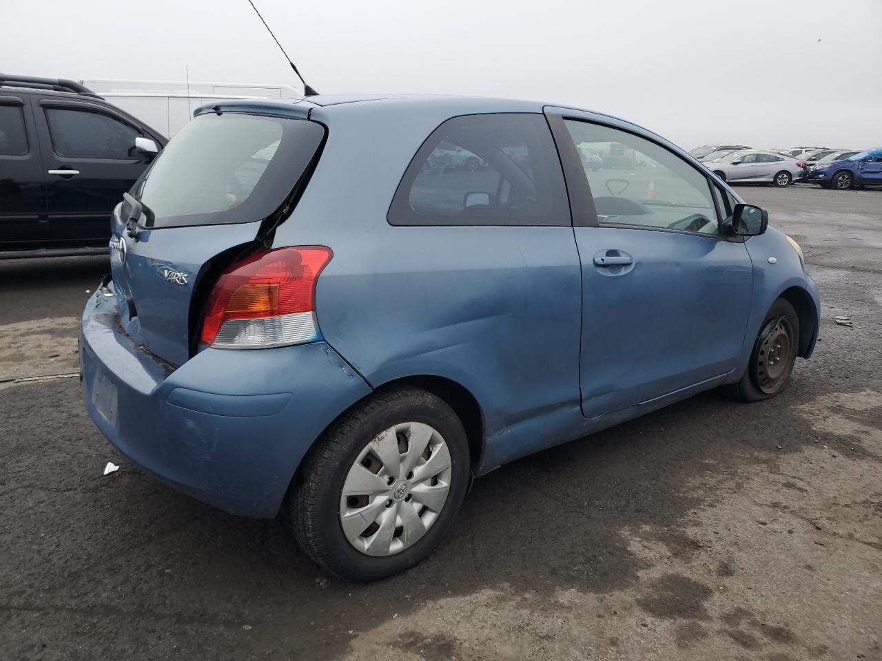 Image 3 of 2009 TOYOTA YARIS  2009 with VIN JTDJT903195251149