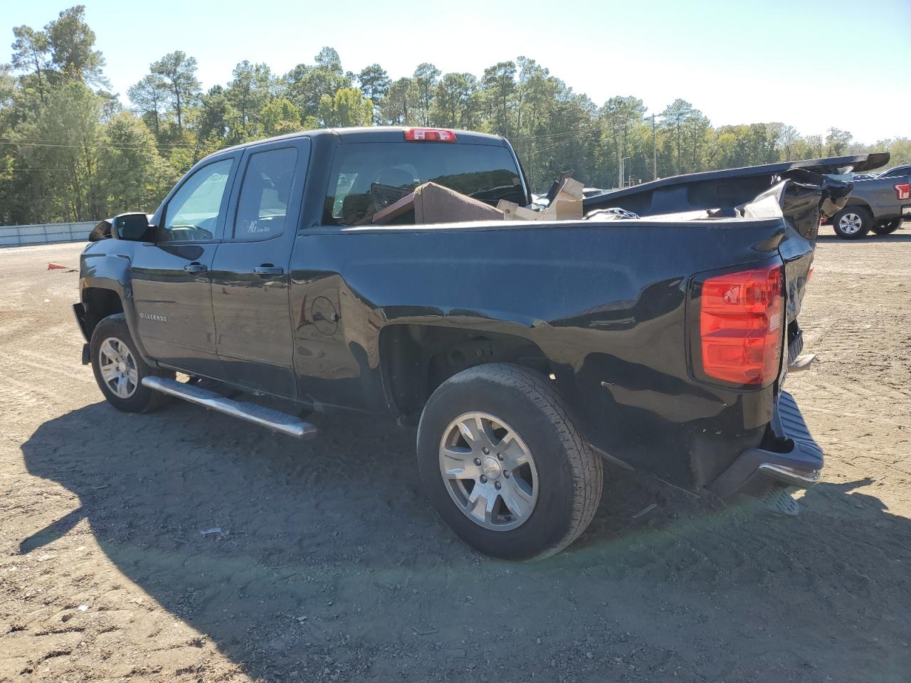 Image 2 of 2019 CHEVROLET SILVERADO LD C1500 LT 2019 with VIN 2GCRCPEC2K1134347