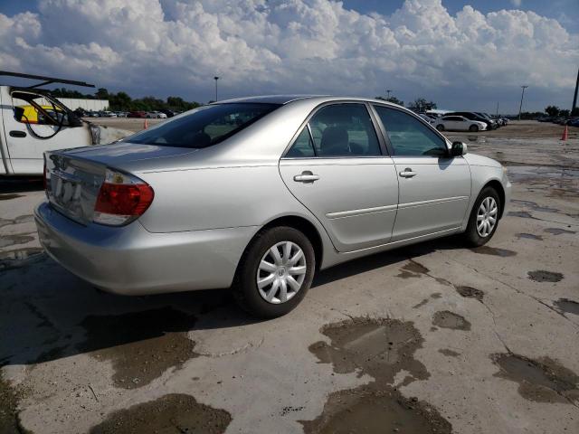 Obraz 3 z 2005 TOYOTA CAMRY LE 2005 z VIN 4T1BE32K95U009351