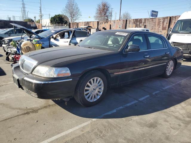 Image 1 of 2004 LINCOLN TOWN CAR EXECUTIVE 2004 with VIN 1LNHM81W74Y621117