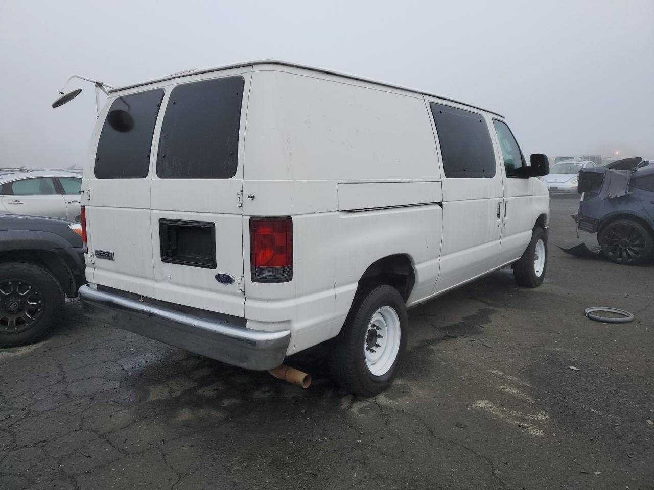 Image 3 of 2010 FORD ECONOLINE E250 VAN 2010 with VIN 1FTNE2EL6ADA59019