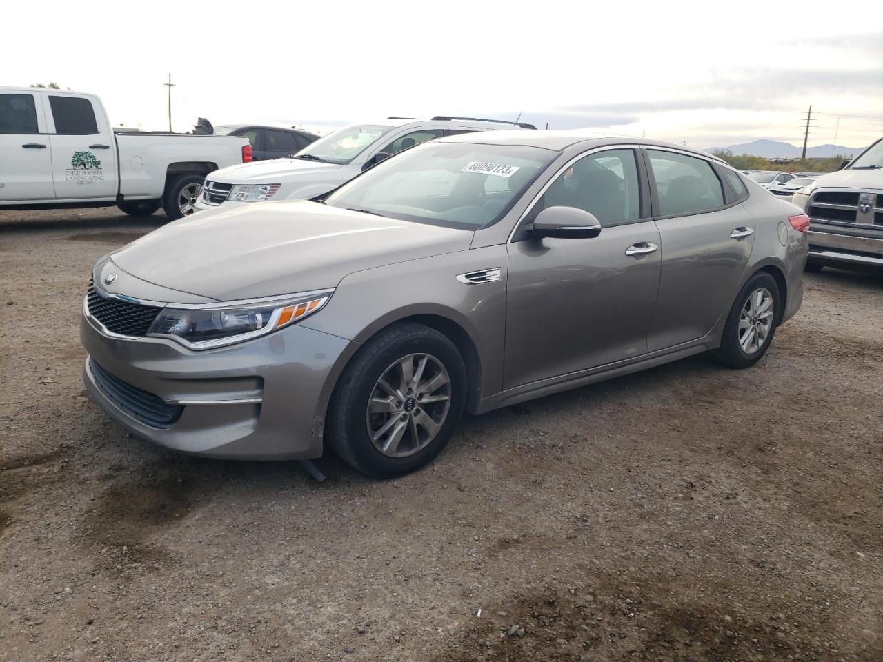 Obraz 1 z 2016 KIA OPTIMA LX 2016 z VIN 5XXGT4L34GG035135