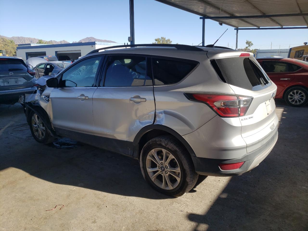Obraz 2 z 2017 FORD ESCAPE SE 2017 z VIN 1FMCU9GD3HUB29462