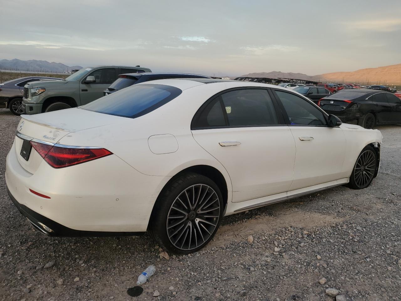 Obraz 3 z 2023 MERCEDES-BENZ S 500 4MATIC 2023 z VIN W1K6G6DB6PA208284