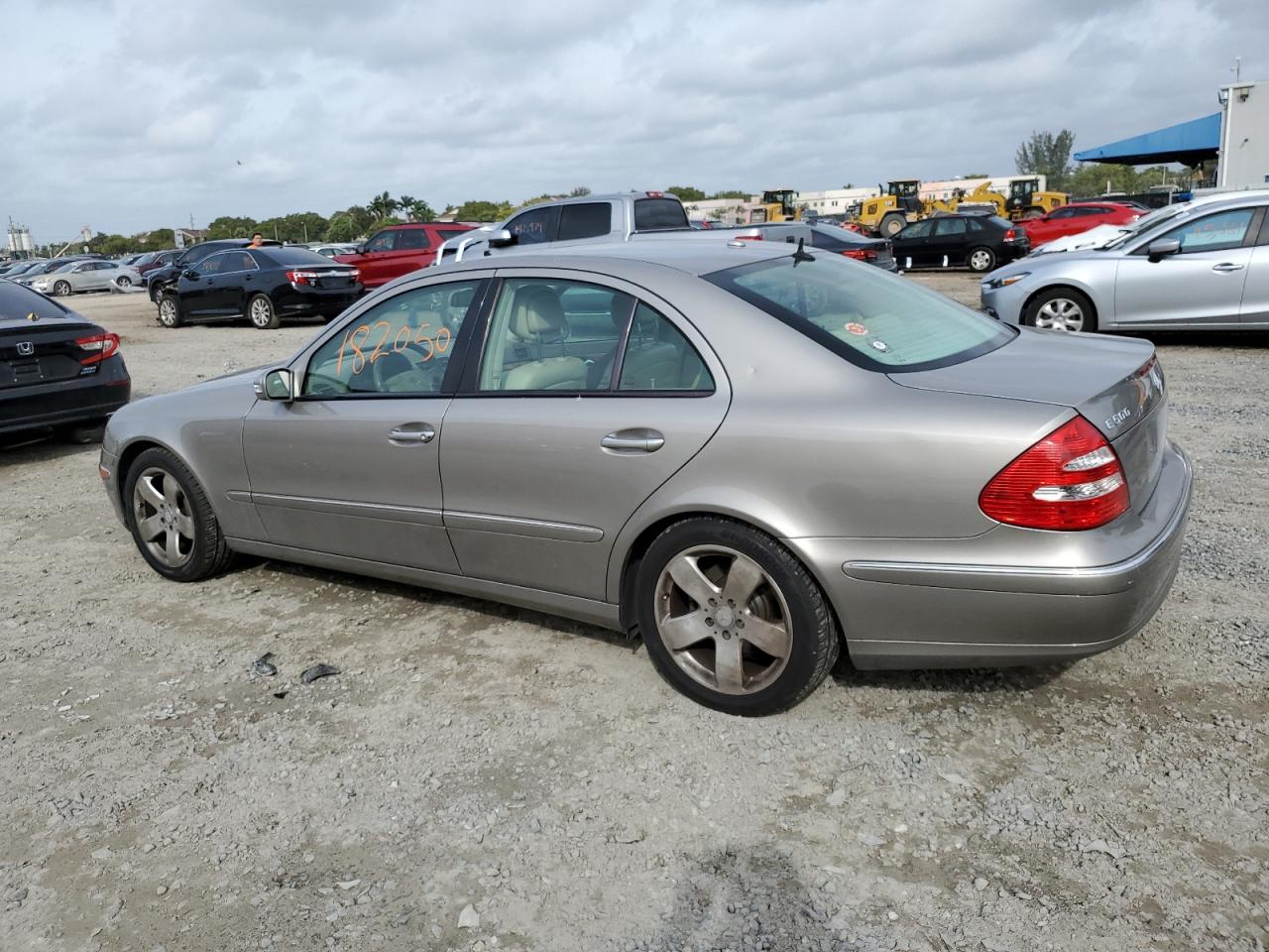 Image 2 of 2006 MERCEDES-BENZ E 500 2006 with VIN WDBUF70J46A899853