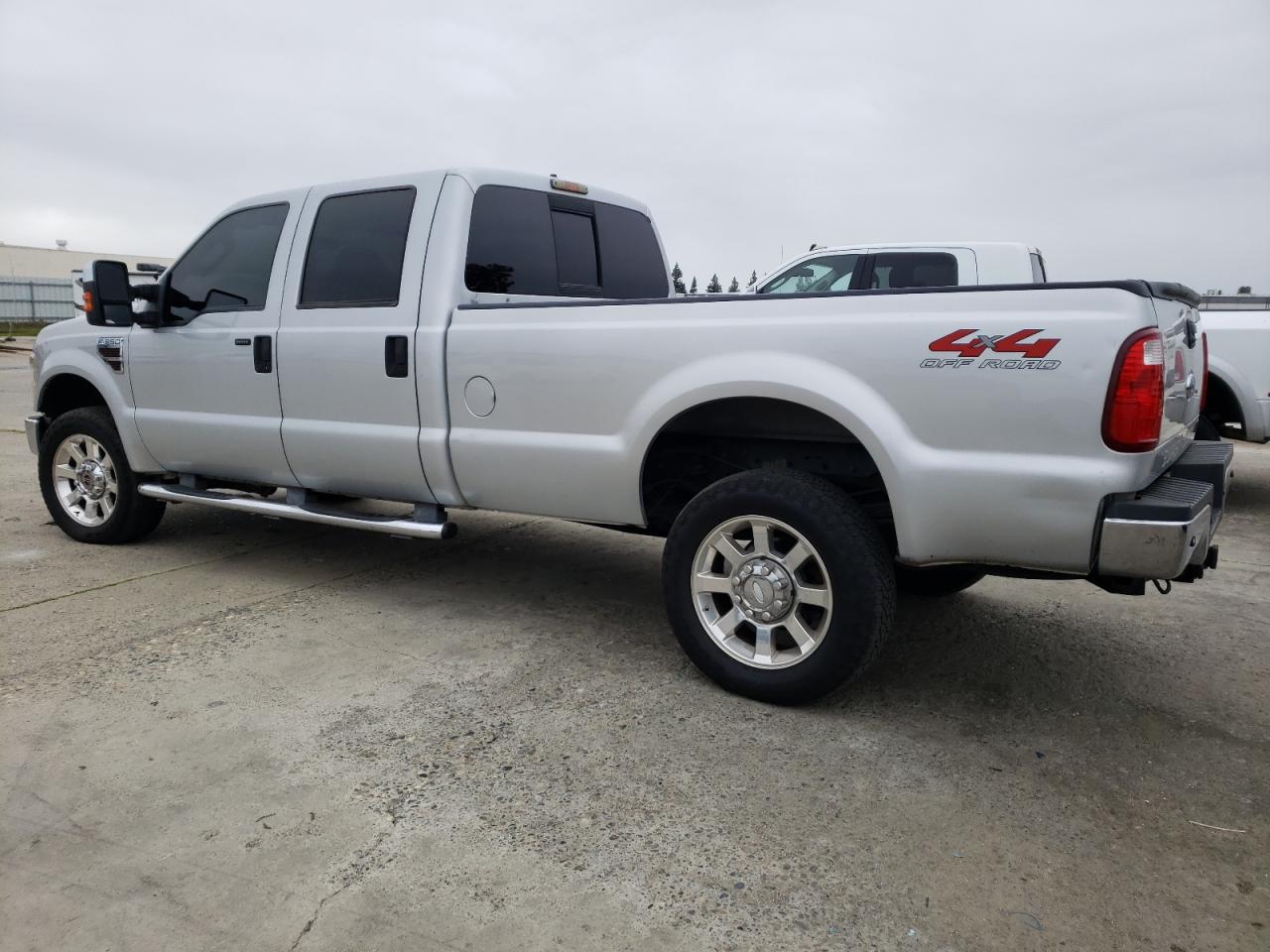 Image 2 of 2008 FORD F350 SRW SUPER DUTY 2008 with VIN 1FTWW31R88ED95132