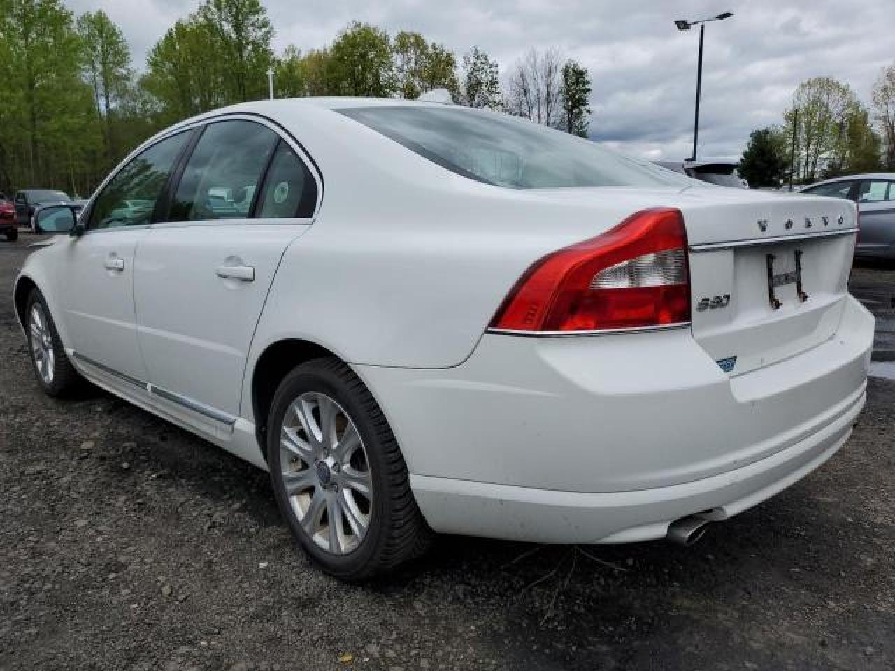 Image 2 of 2011 VOLVO S80 3.2 2011 with VIN YV1940AS4B1139941
