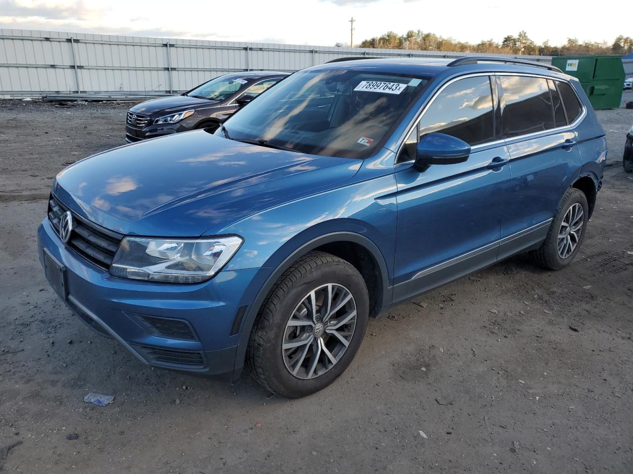 Obraz 1 z 2020 VOLKSWAGEN TIGUAN SE 2020 z VIN 3VV2B7AX0LM095864