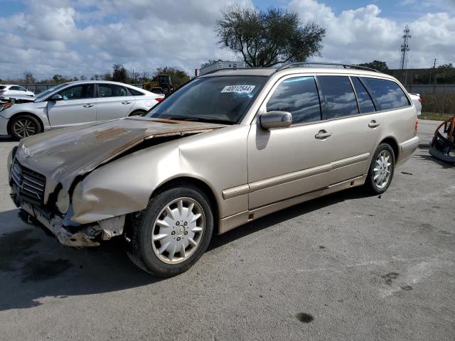 Obraz 1 z 2001 MERCEDES-BENZ E 320 2001 z VIN WDBJH65J1YB106425