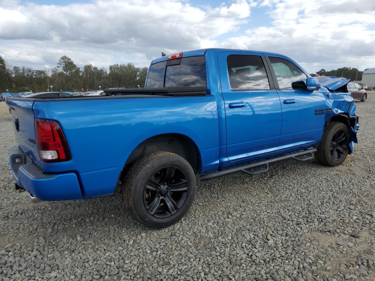 Image 3 of 2018 RAM 1500 SPORT 2018 with VIN 1C6RR7MT4JS223858