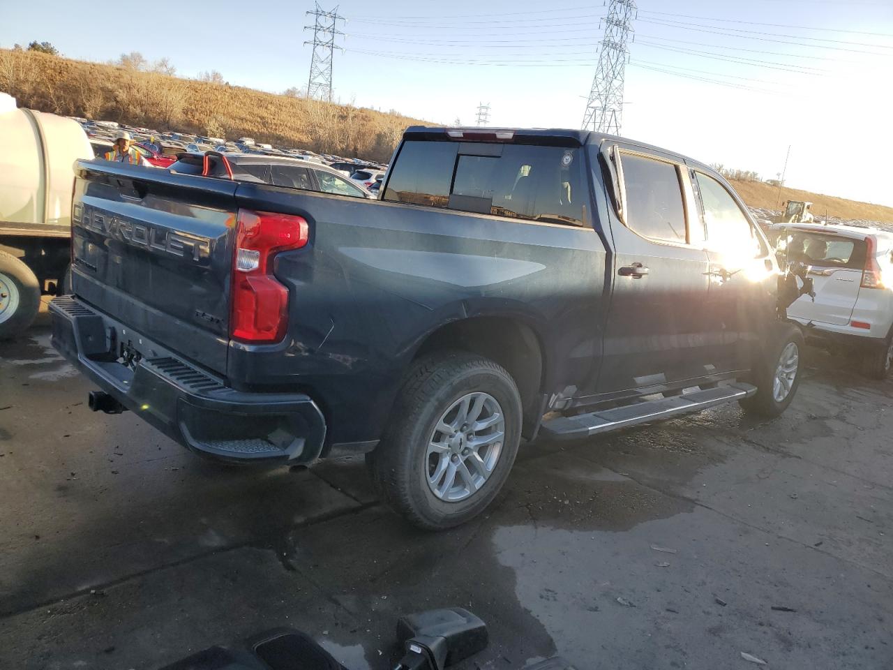 Изображение 3 2020 CHEVROLET SILVERADO K1500 RST 2020 с VIN 1GCUYEED5LZ153993