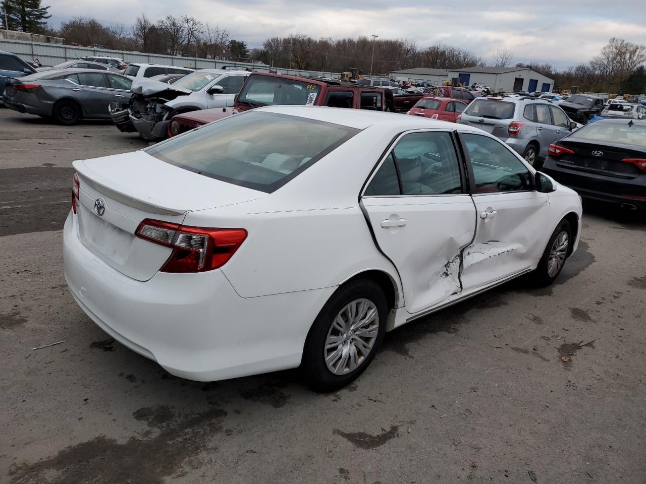 Image 3 of 2013 TOYOTA CAMRY L 2013 with VIN 4T4BF1FK2DR325822