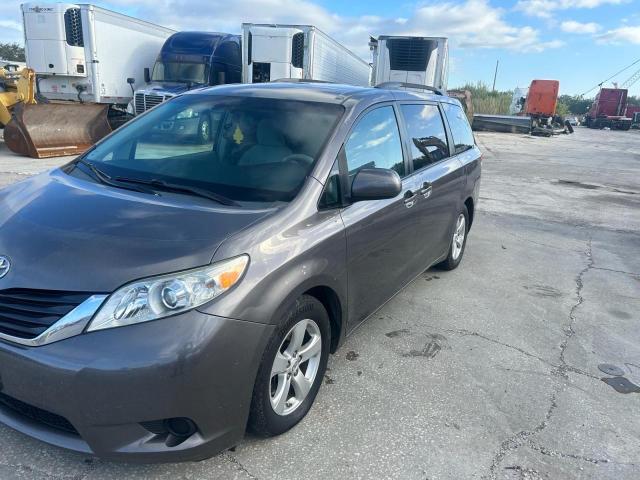 Obraz 2 z 2011 TOYOTA SIENNA LE 2011 z VIN 5TDKK3DC2BS026091