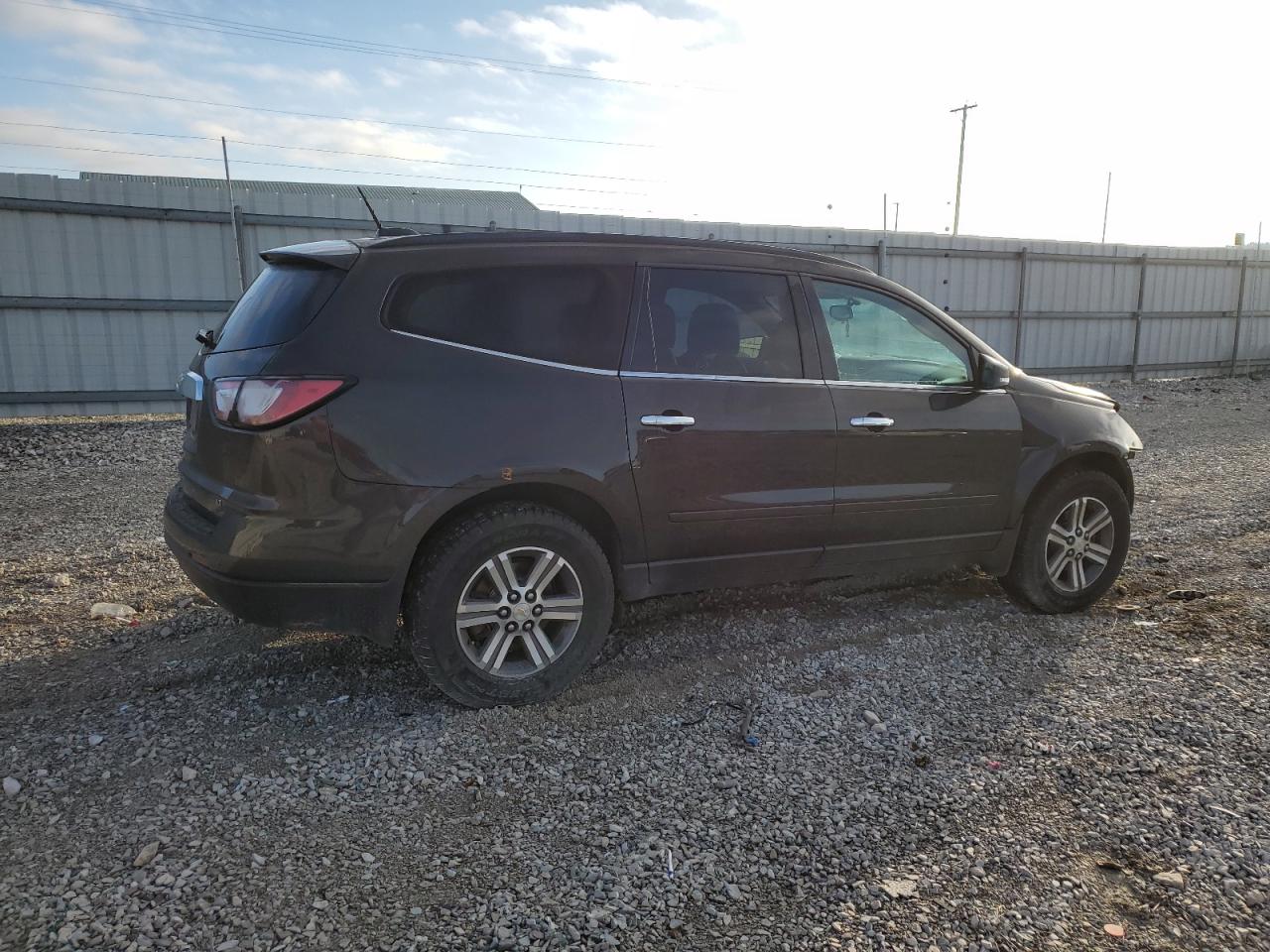 Obraz 3 z 2017 CHEVROLET TRAVERSE LT 2017 z VIN 1GNKVGKD9HJ219622