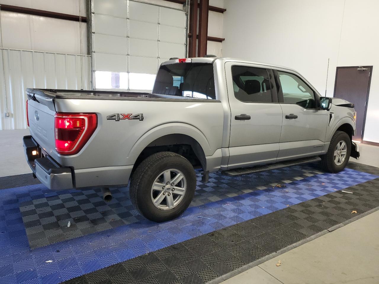 Изображение 3 2023 FORD F150 SUPERCREW 2023 с VIN 1FTFW1ED0PFA15504