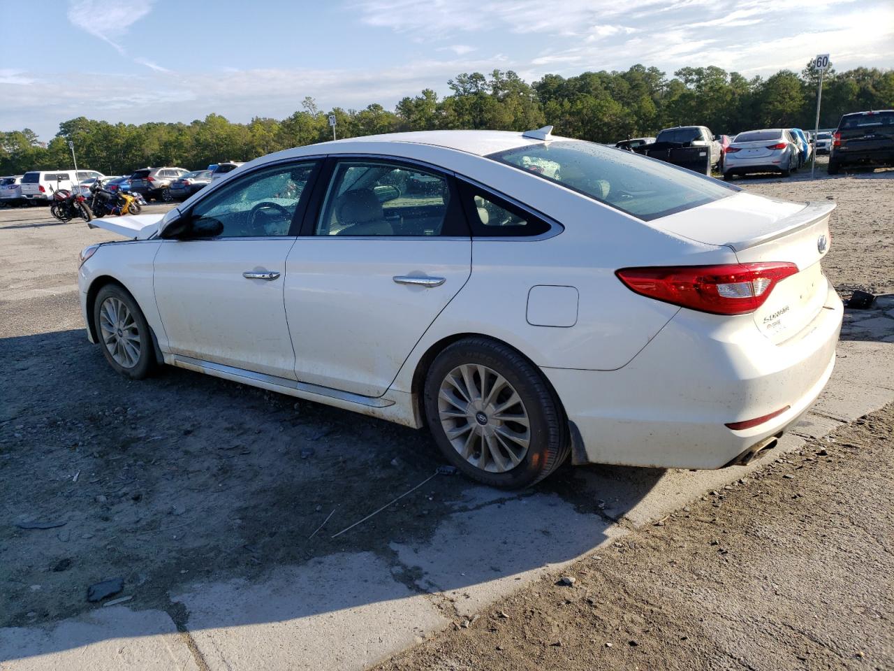 Image 2 of 2015 HYUNDAI SONATA SPORT 2015 with VIN 5NPE34AF0FH137037