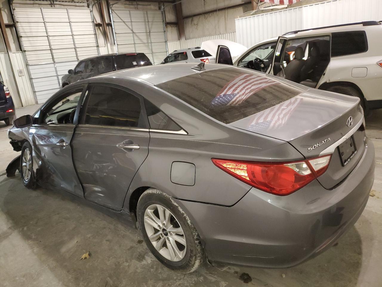 Image 2 of 2011 HYUNDAI SONATA SE 2011 with VIN 5NPEC4AC1BH140349