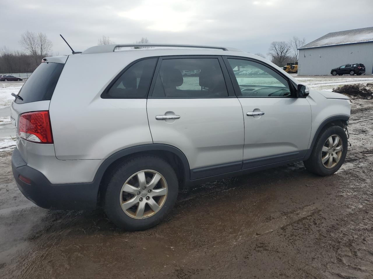 Image 3 of 2012 KIA SORENTO BASE 2012 with VIN 5XYKT3A61CG308507